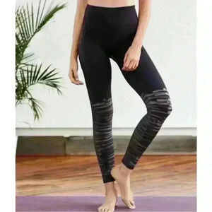 Free People Movement Barely There Yoga Legging NWOT